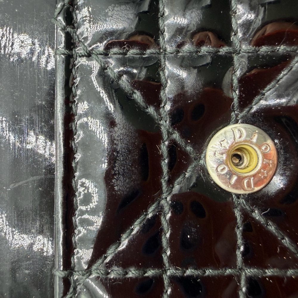 Christian Dior Black Quilted Patent Leather Women’s Wallet - Picture 7 of 7